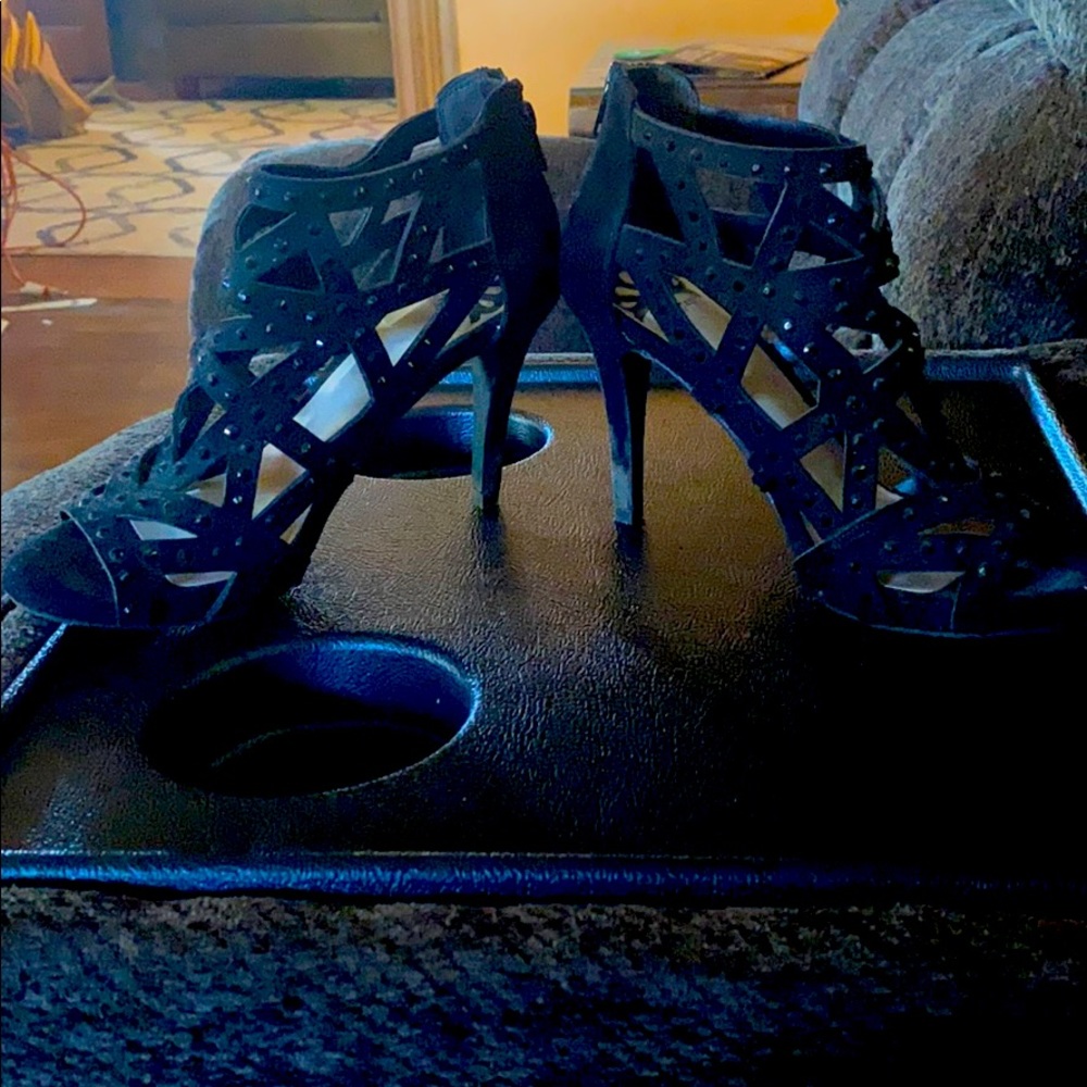 Fergalicious black rhinestone pump size 7